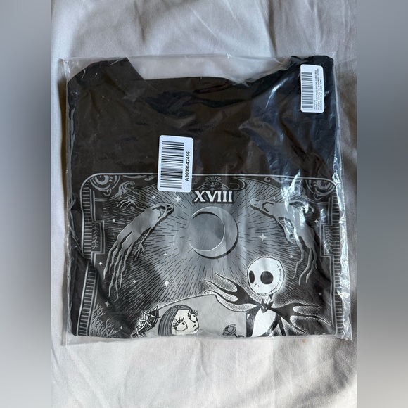 🆕 Torrid Disney Nightmare Before Christmas Tee size 2 - Picture 4 of 5